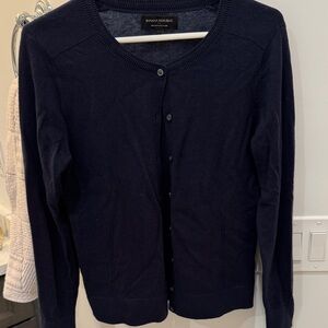 Banana Republic Navy blue cardigan with nice detailing thin knit. Size medium